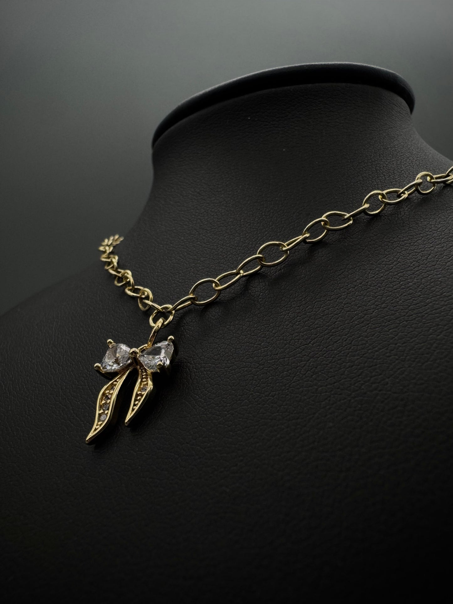 Bow Necklace