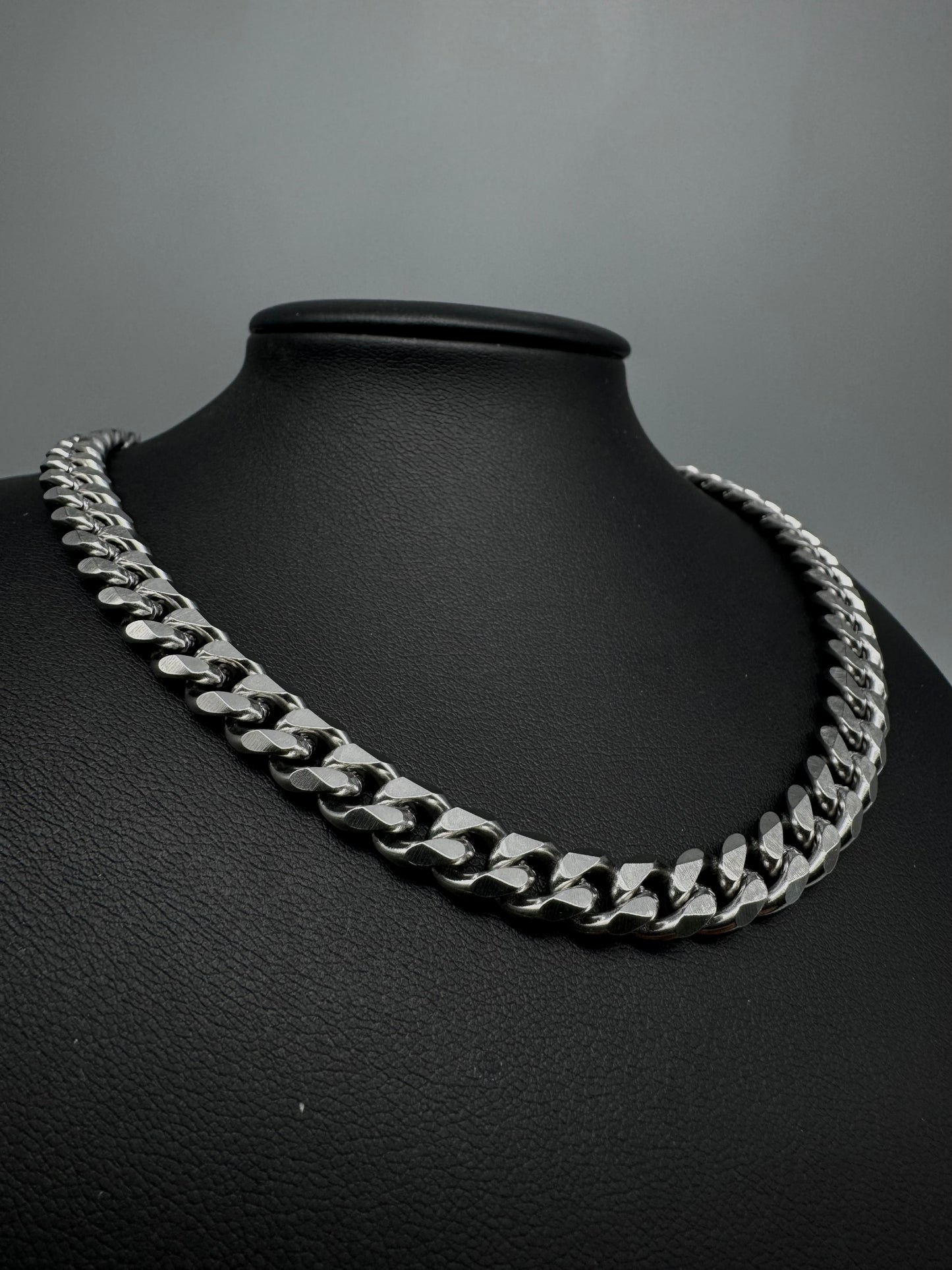 Cuban Chain Edge