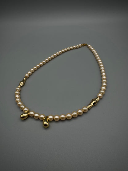 Drops of Gold Necklace